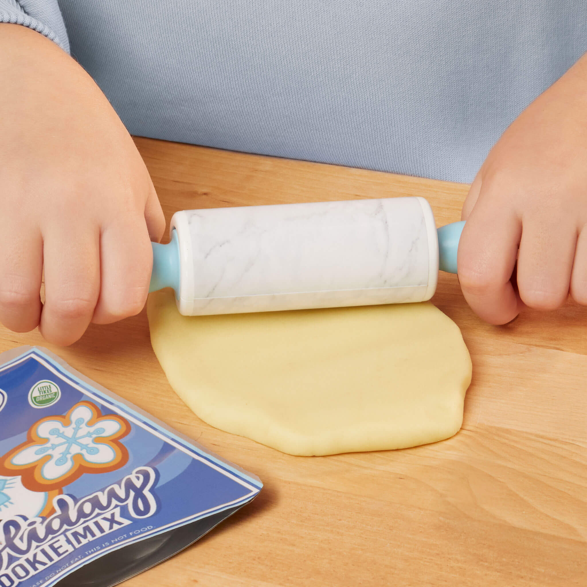 Little Tikes Creative Chefs Holiday Cookie Kit - Image 5