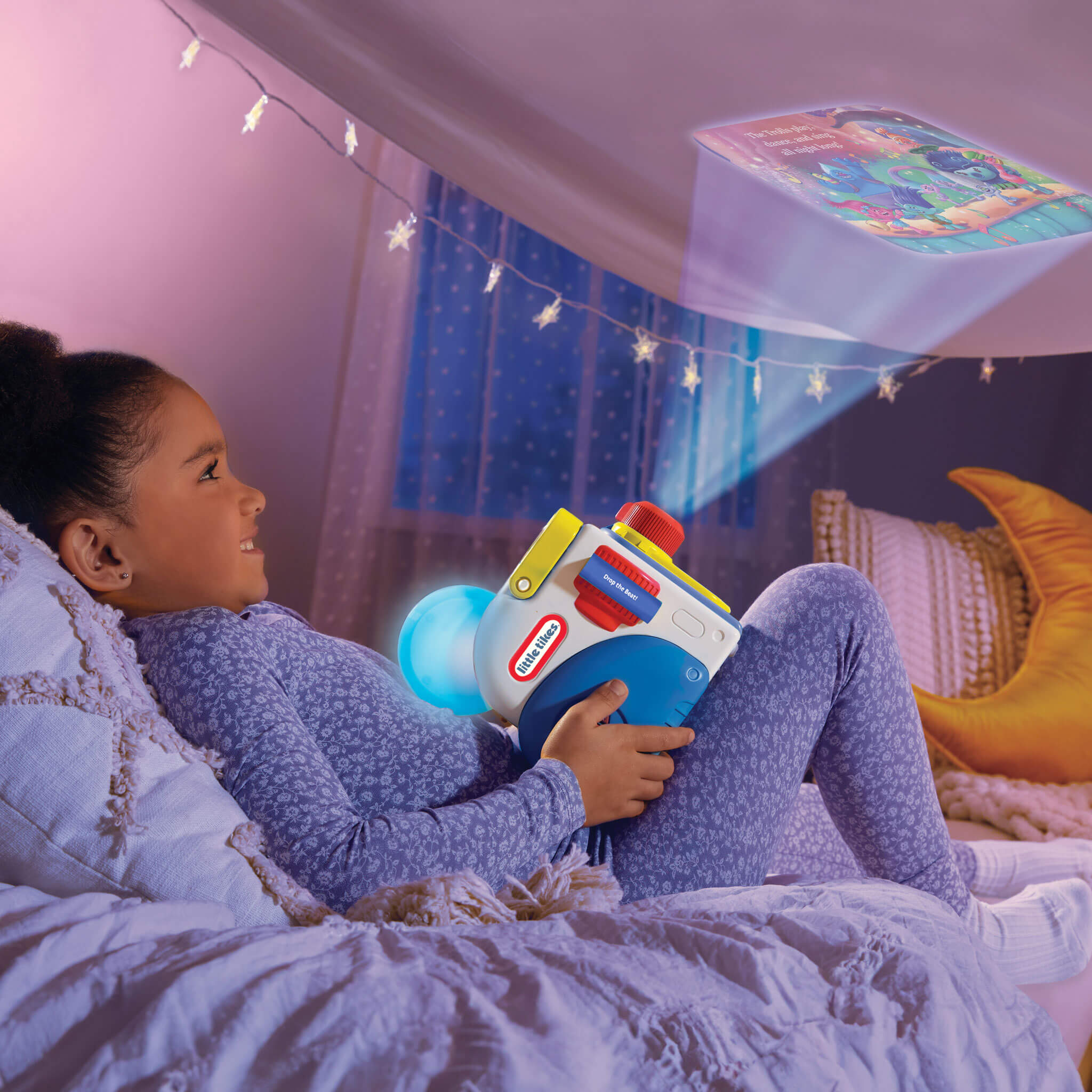 Little Tikes Story Dream Machine Universal Trolls Hug, Sing & Dance Collection - Image 3